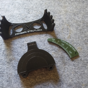 Turkey Hunting Gift Set – Fan Mount, Spur Gauge & Photo Tool